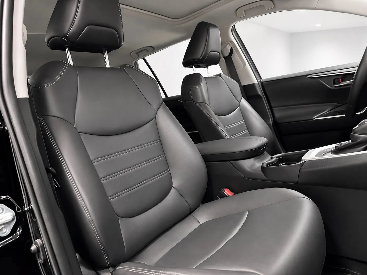 Used 2021 Toyota RAV4 XLE Premium AWD/4WD image 27