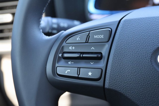 New 2025 Hyundai Venue SEL image 23