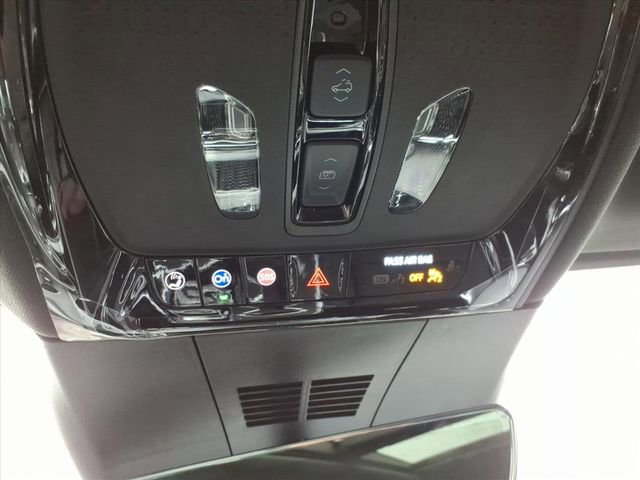 New 2026 Cadillac Lyriq V AWD/4WD image 35