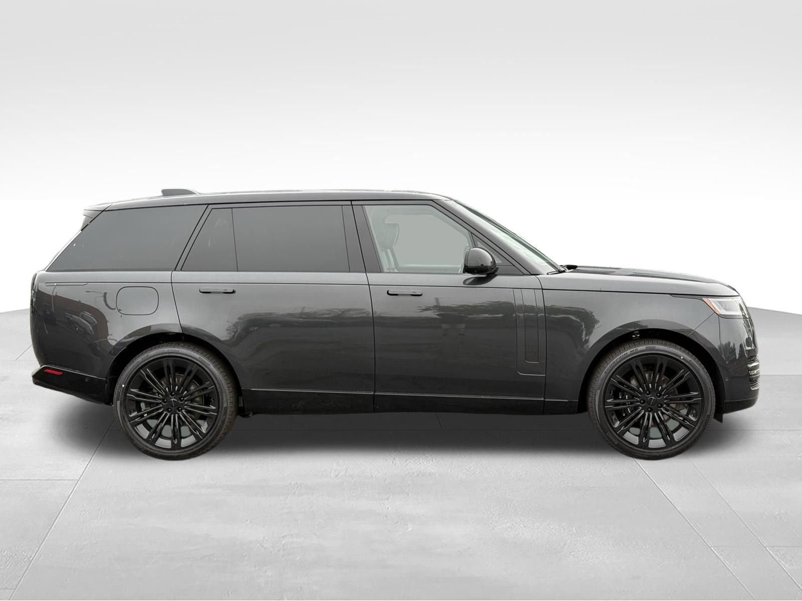 New 2026 Land Rover Range Rover Long Wheelbase SE AWD/4WD image 7