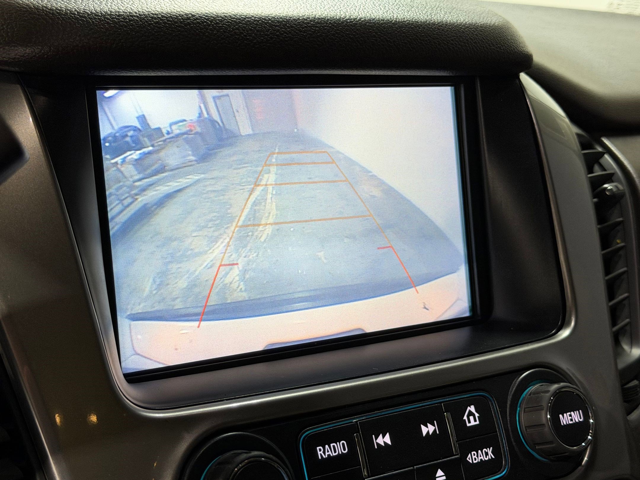 Used 2019 Chevrolet Suburban LT image 29