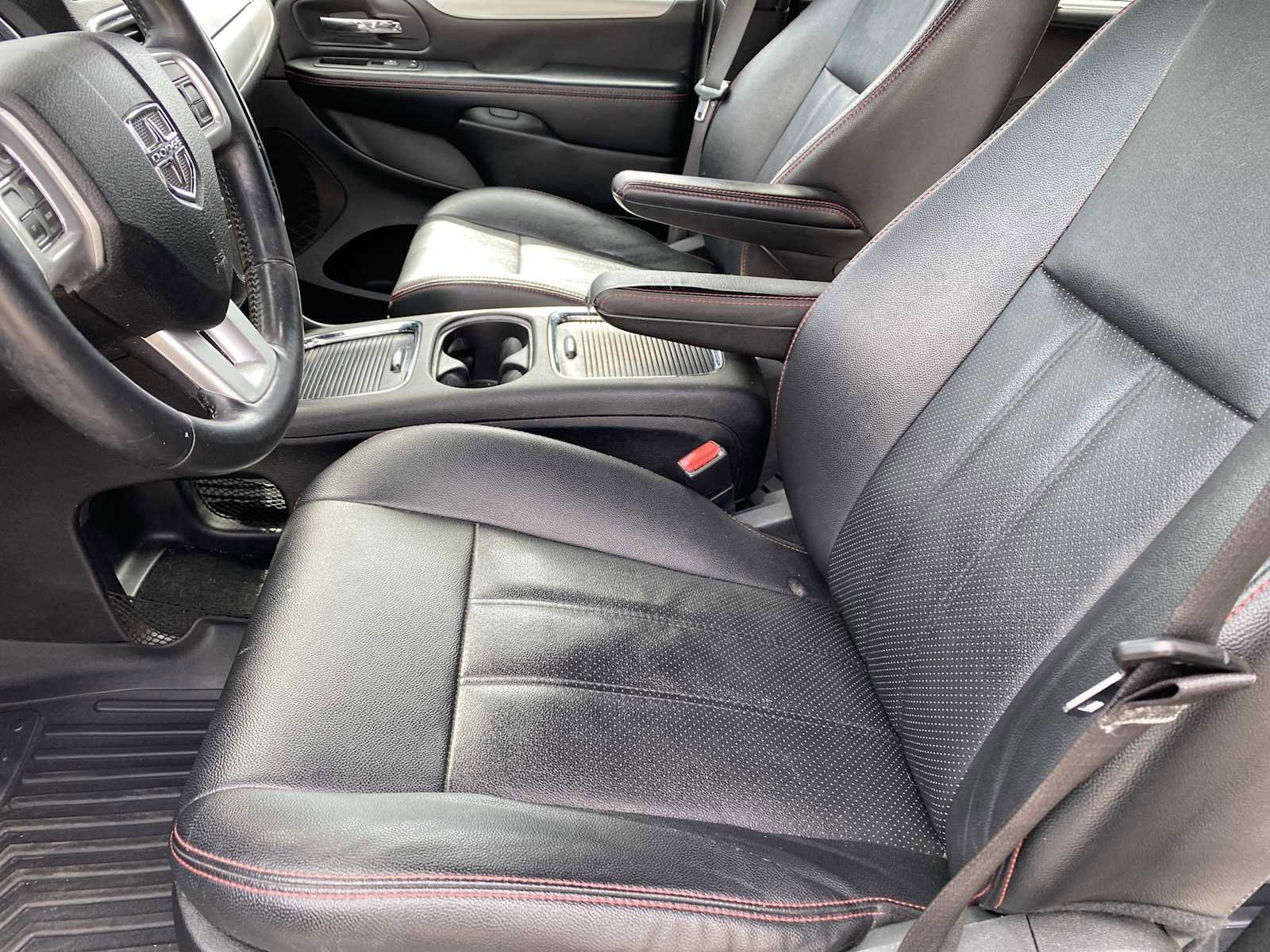 Used 2019 Dodge Grand Caravan GT image 24