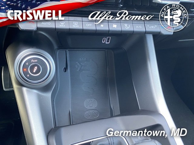 New 2025 Alfa Romeo Tonale w/ Premium Package image 29