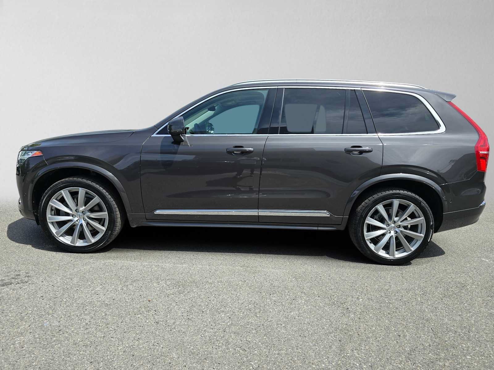 Certified 2023 Volvo XC90 B6 Ultimate w/ Lounge Package AWD/4WD image 8