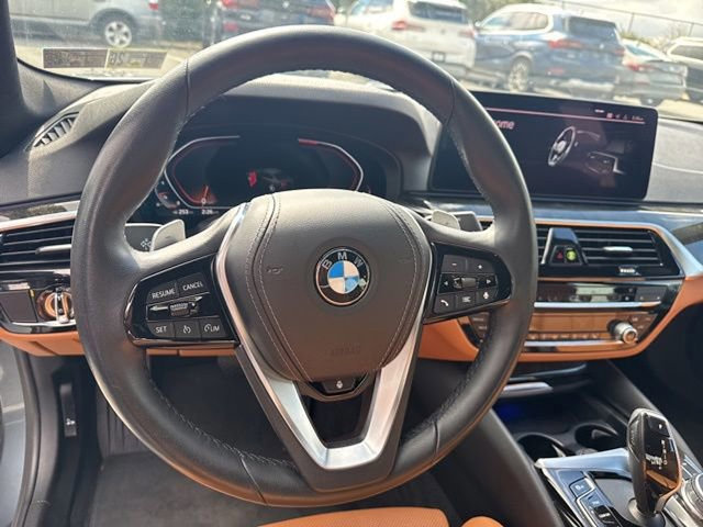 Used 2021 BMW 530i xDrive w/ Premium Package image 23