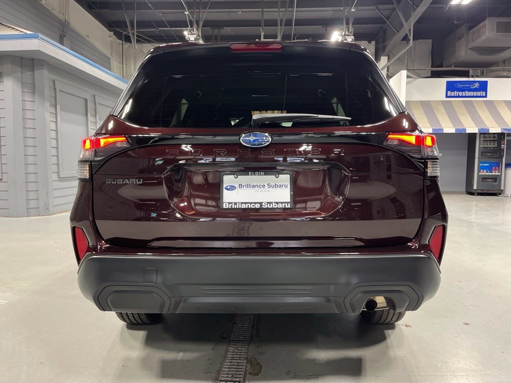 Used 2026 Subaru Forester Premium AWD/4WD image 7