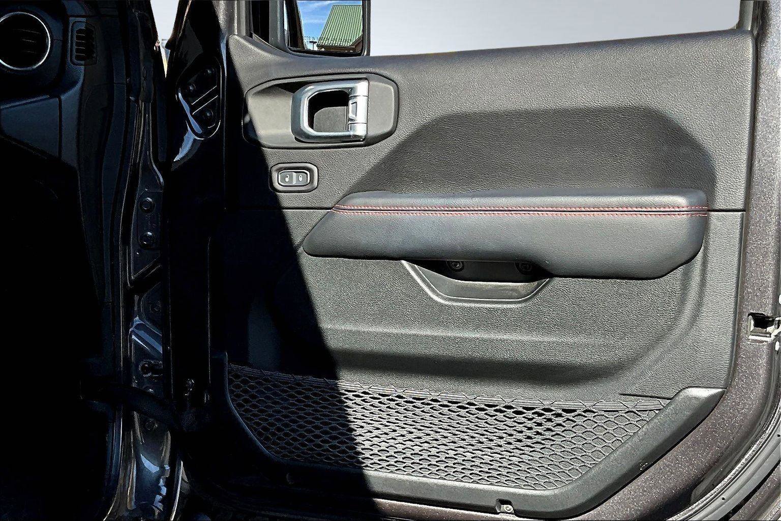 Used 2020 Jeep Gladiator Rubicon image 26