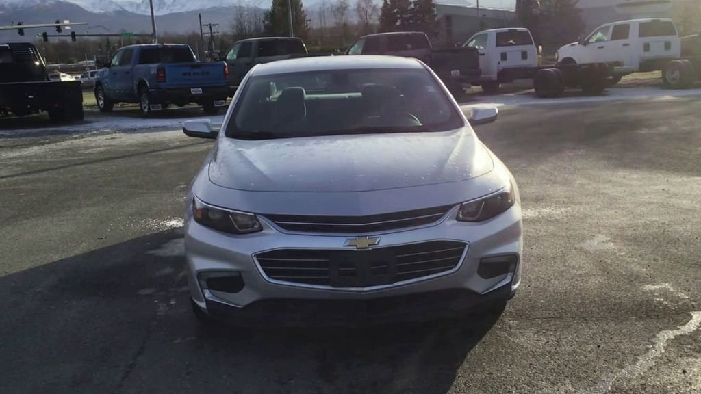 Used 2016 Chevrolet Malibu LT image 3