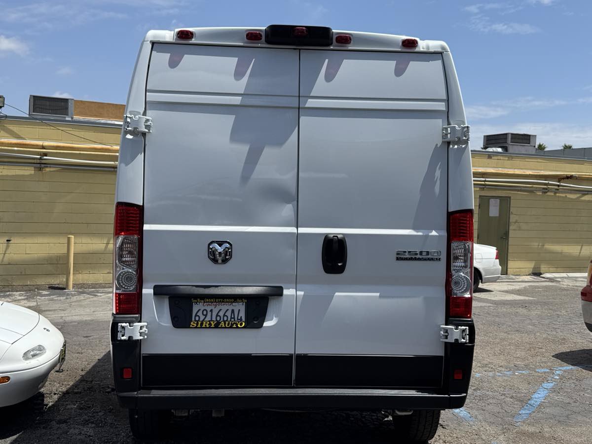 Used 2025 RAM ProMaster 2500 w/ Convenience Group FWD image 22