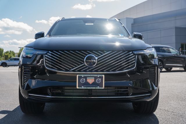 New 2026 Volvo XC90 T8 Ultra w/ Protection Package AWD/4WD image 2