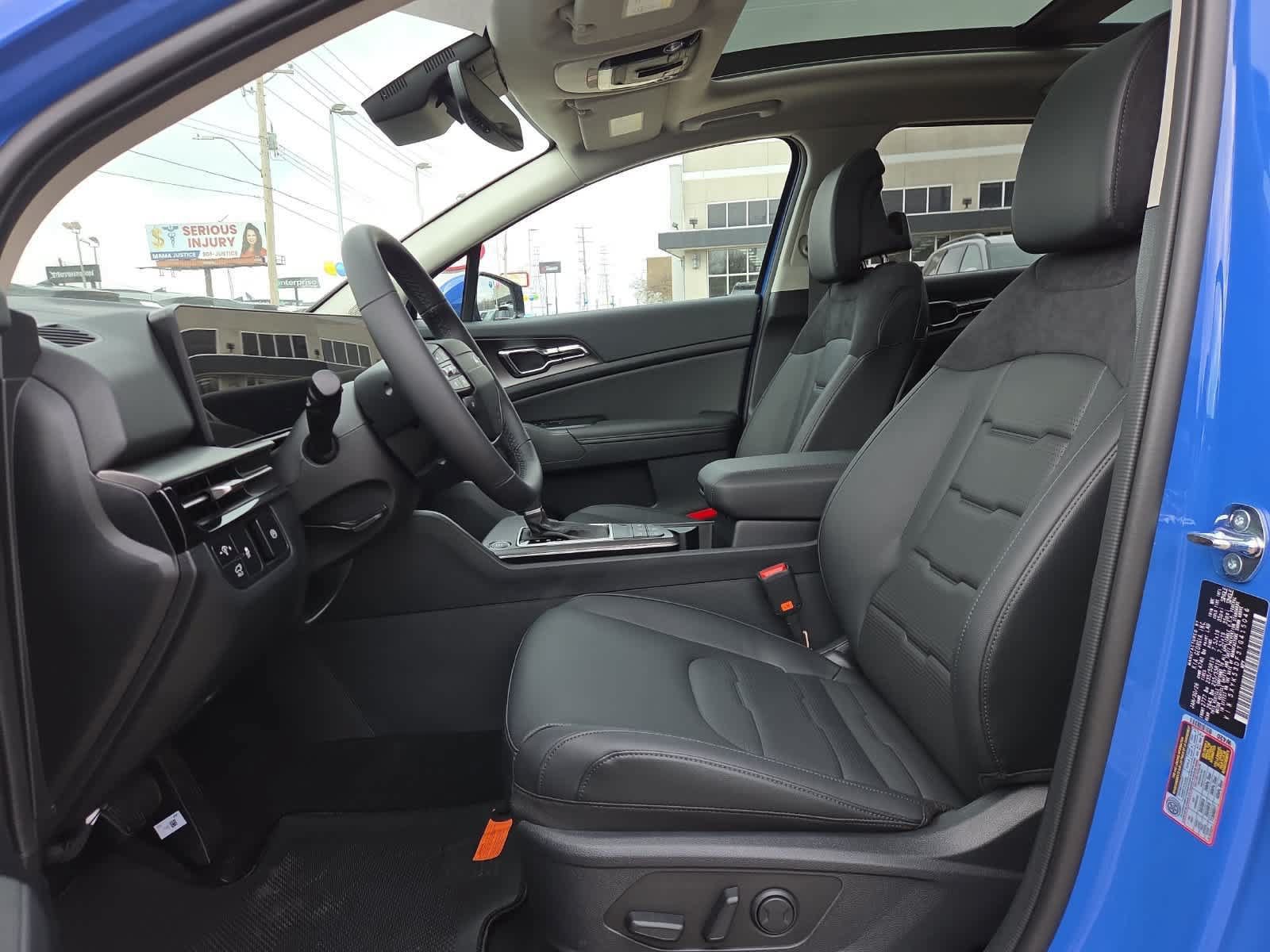 New 2026 Kia Sportage SX FWD image 5