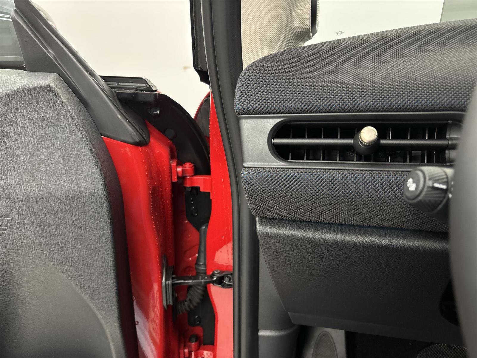 Used 2025 MINI Cooper S image 31