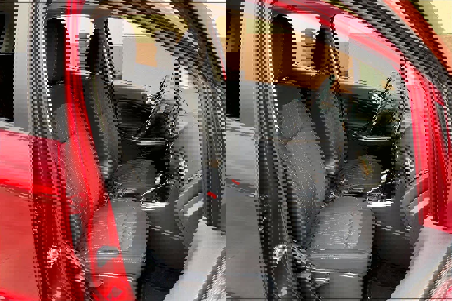 Used 2019 Ford EcoSport SE image 9