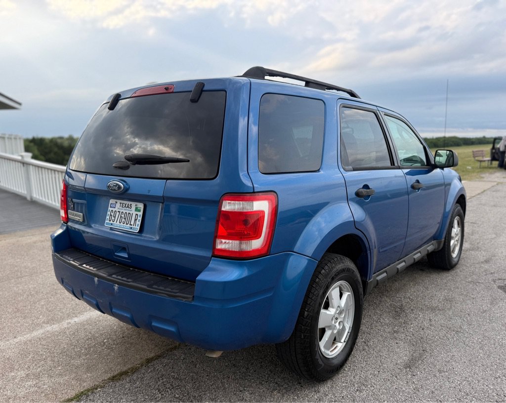 Used 2011 Ford Escape XLT w/ 202A Rapid Spec Order Code FWD image 5
