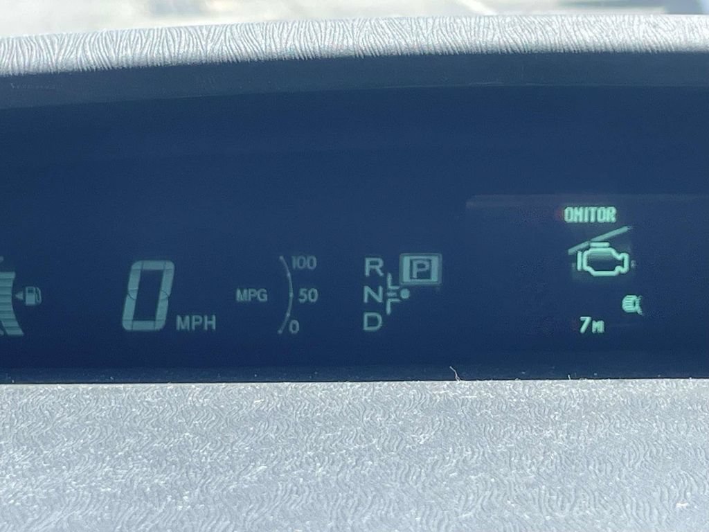 Used 2015 Toyota Prius Four FWD image 12