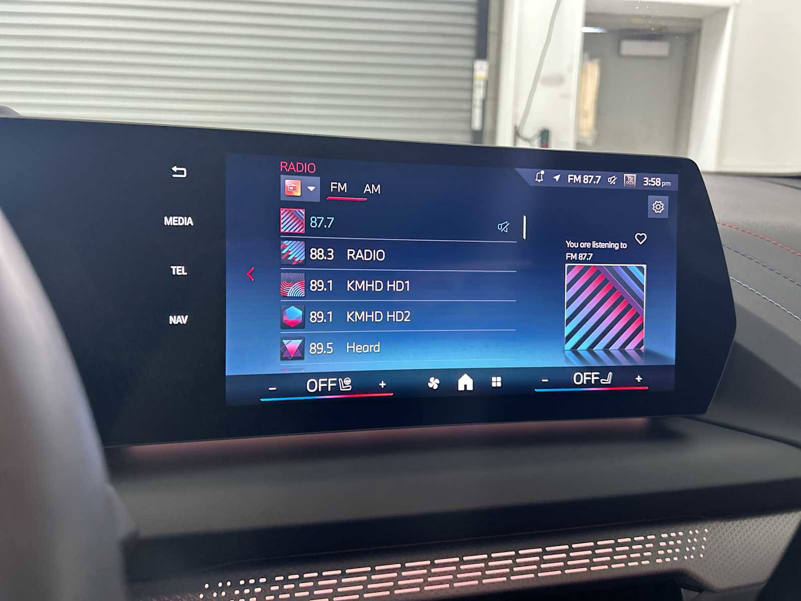 Used 2025 BMW M235i xDrive M235 xDrive w/ Premium Package image 12