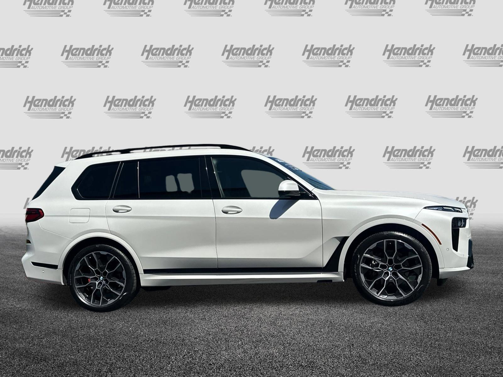Certified 2024 BMW X7 xDrive40i w/ M Sport Package AWD/4WD image 3