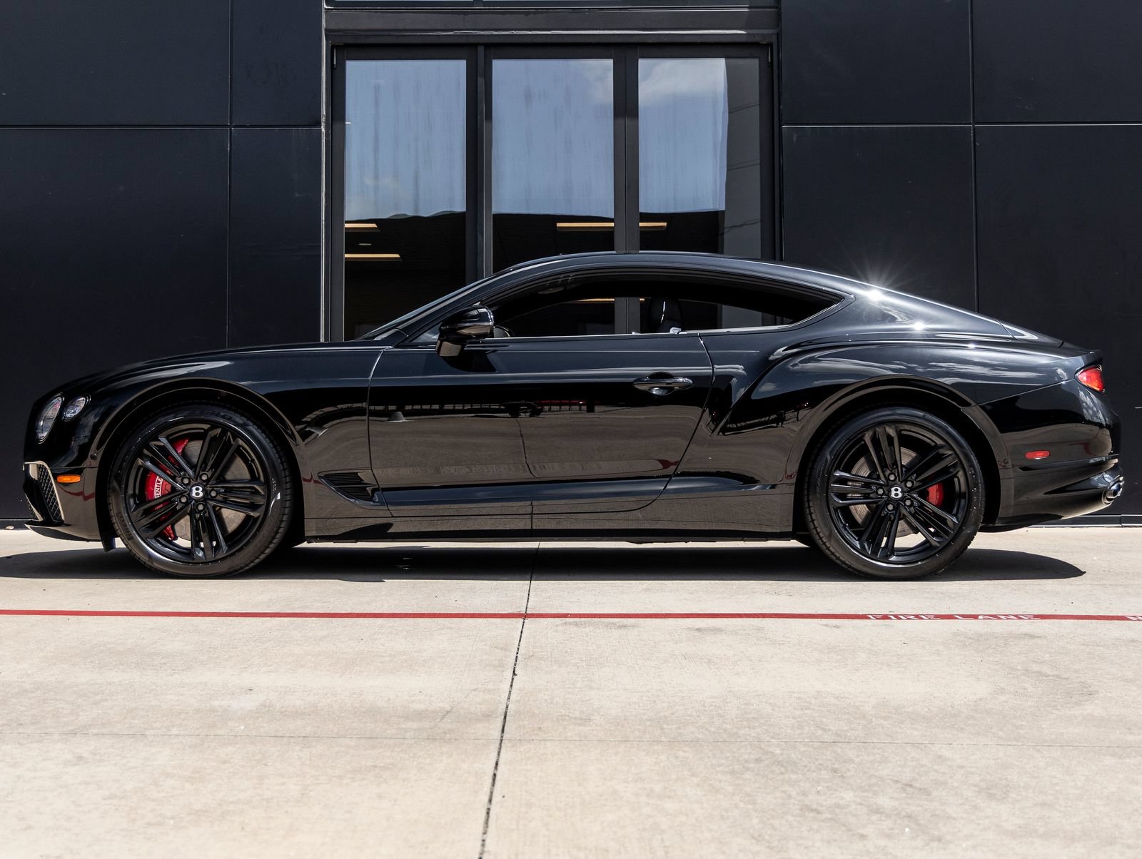 Used 2023 Bentley Continental GT Mulliner AWD/4WD image 9