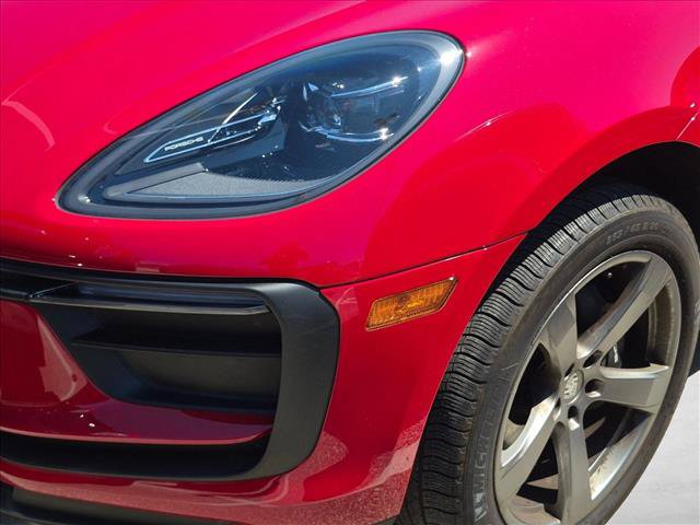 Used 2025 Porsche Macan Turbo AWD/4WD image 10