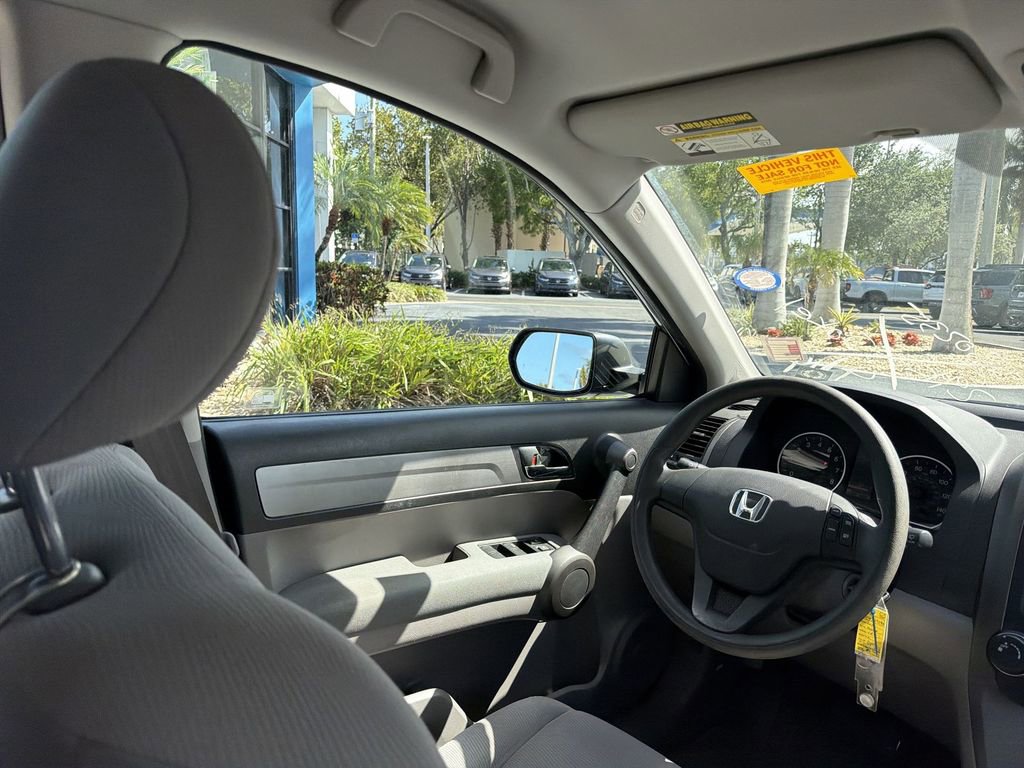 Used 2010 Honda CR-V LX image 17