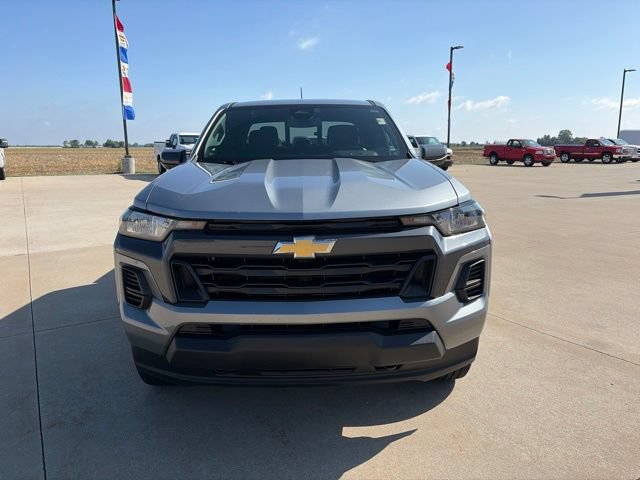 Used 2025 Chevrolet Colorado LT w/ Advanced Trailering Package AWD/4WD image 8