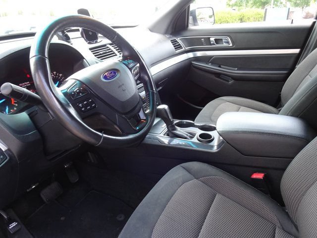 Used 2016 Ford Explorer XLT FWD image 13