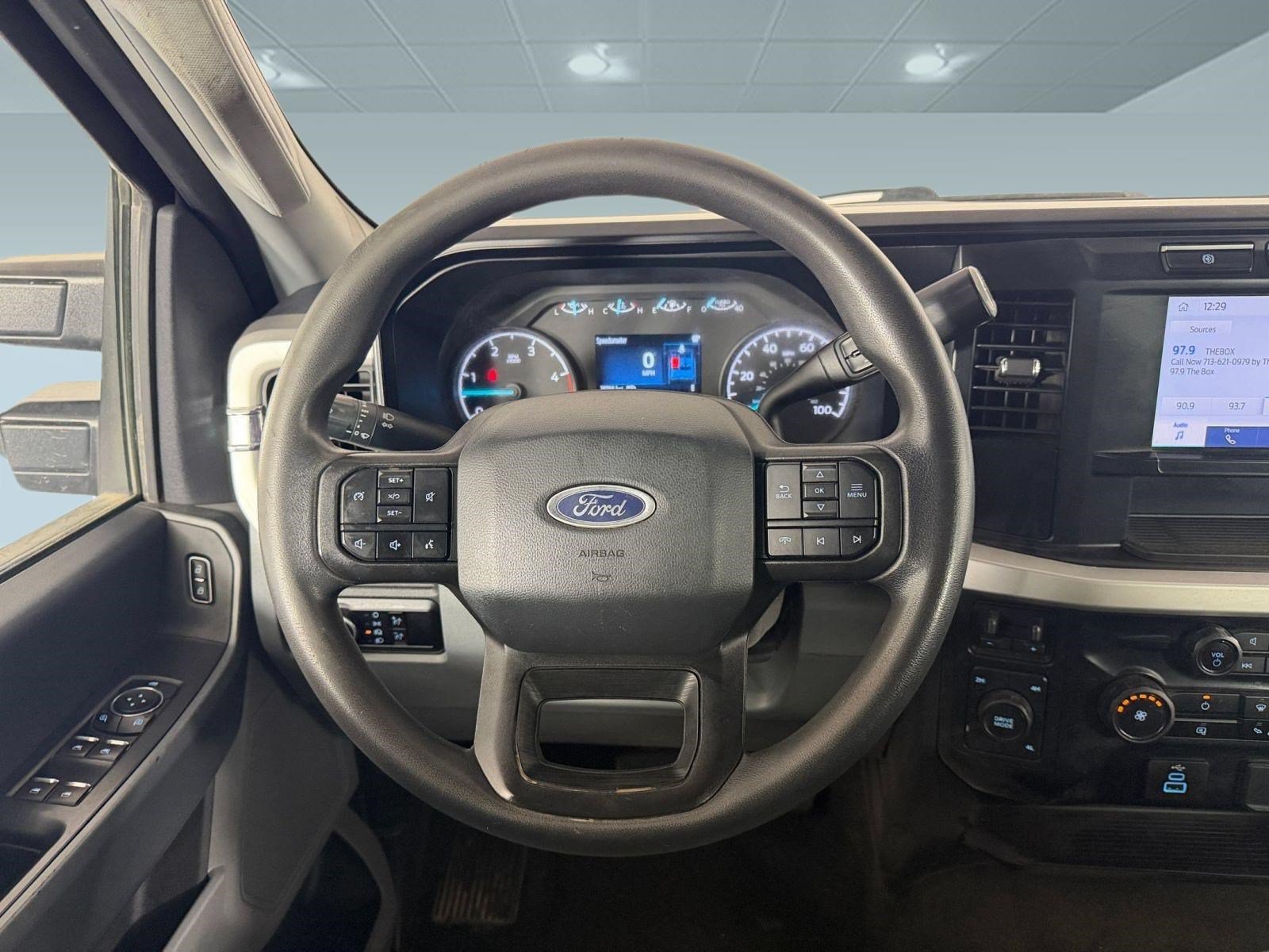 Used 2024 Ford F250 XLT AWD/4WD image 11