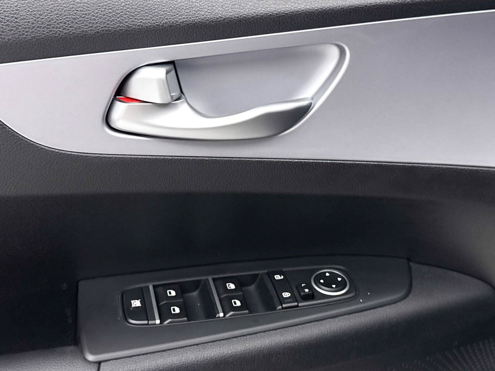 Used 2024 Kia Forte LXS w/ LXS Technology Package FWD image 23