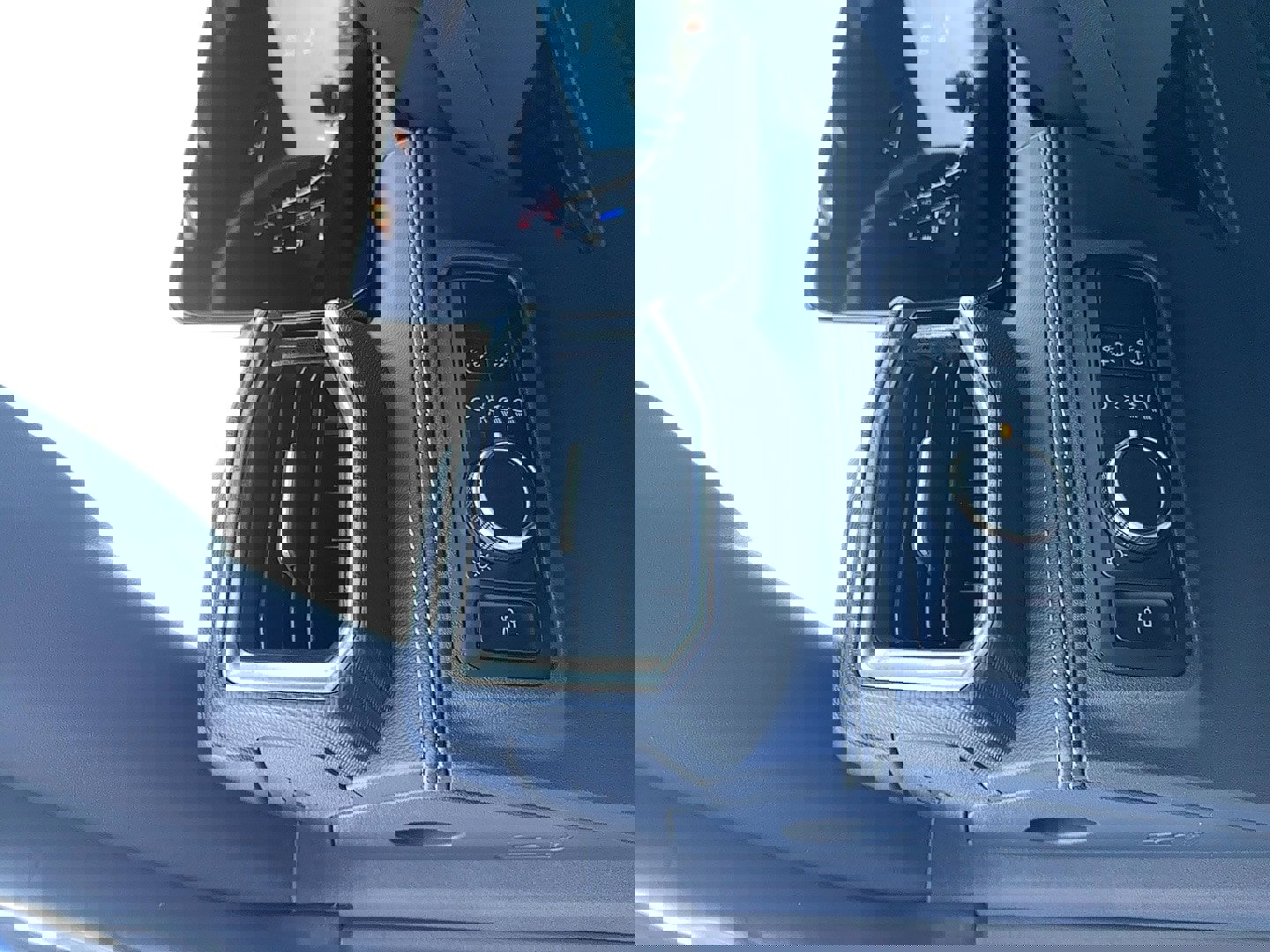 Used 2024 Ford Mustang Premium image 13