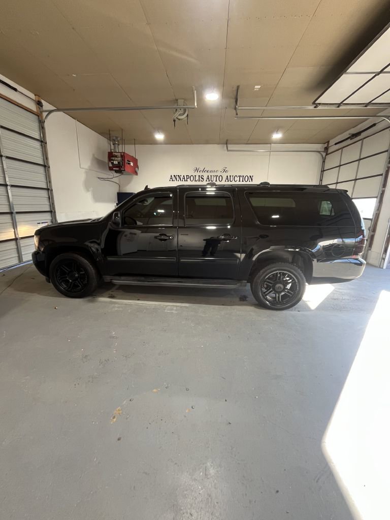 Used 2011 Chevrolet Suburban LT