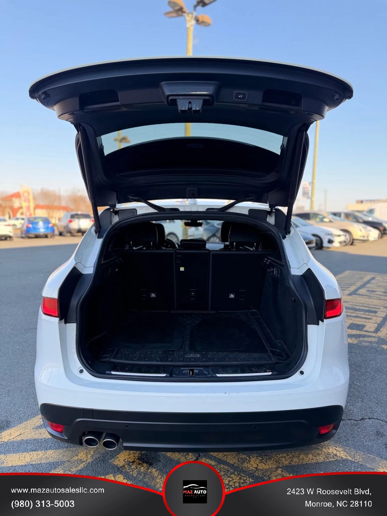 Used 2019 Jaguar F-PACE Premium image 20