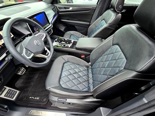 Used 2024 Volkswagen Atlas Cross Sport SEL Premium R-Line image 28