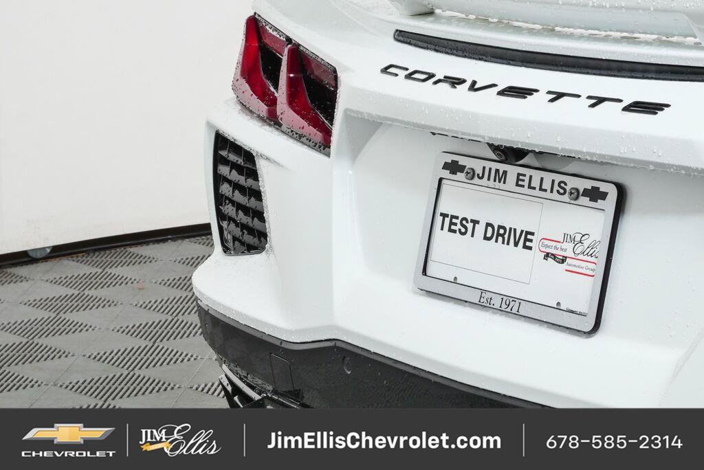 Used 2024 Chevrolet Corvette Stingray Preferred Cpe w/ Z51 Performance Package RWD image 37