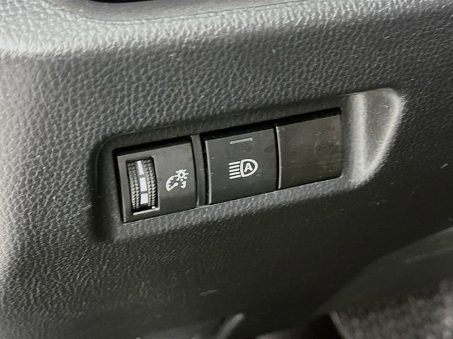 Used 2023 Toyota RAV4 LE image 20