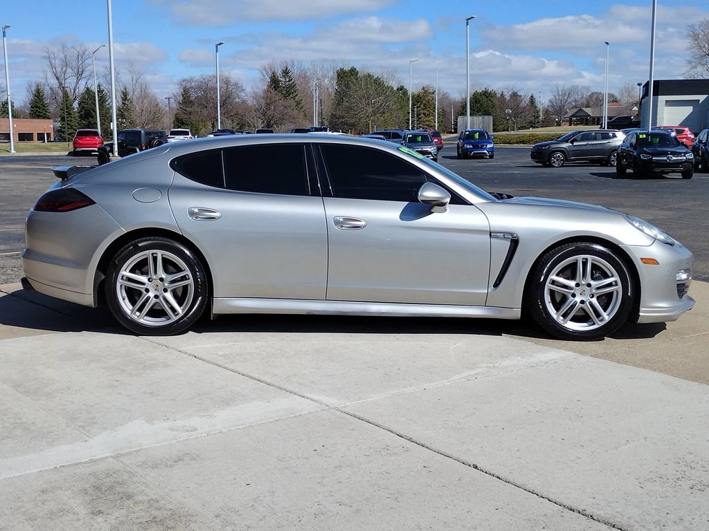 Used 2012 Porsche Panamera 4 w/ Premium Pkg Plus image 4