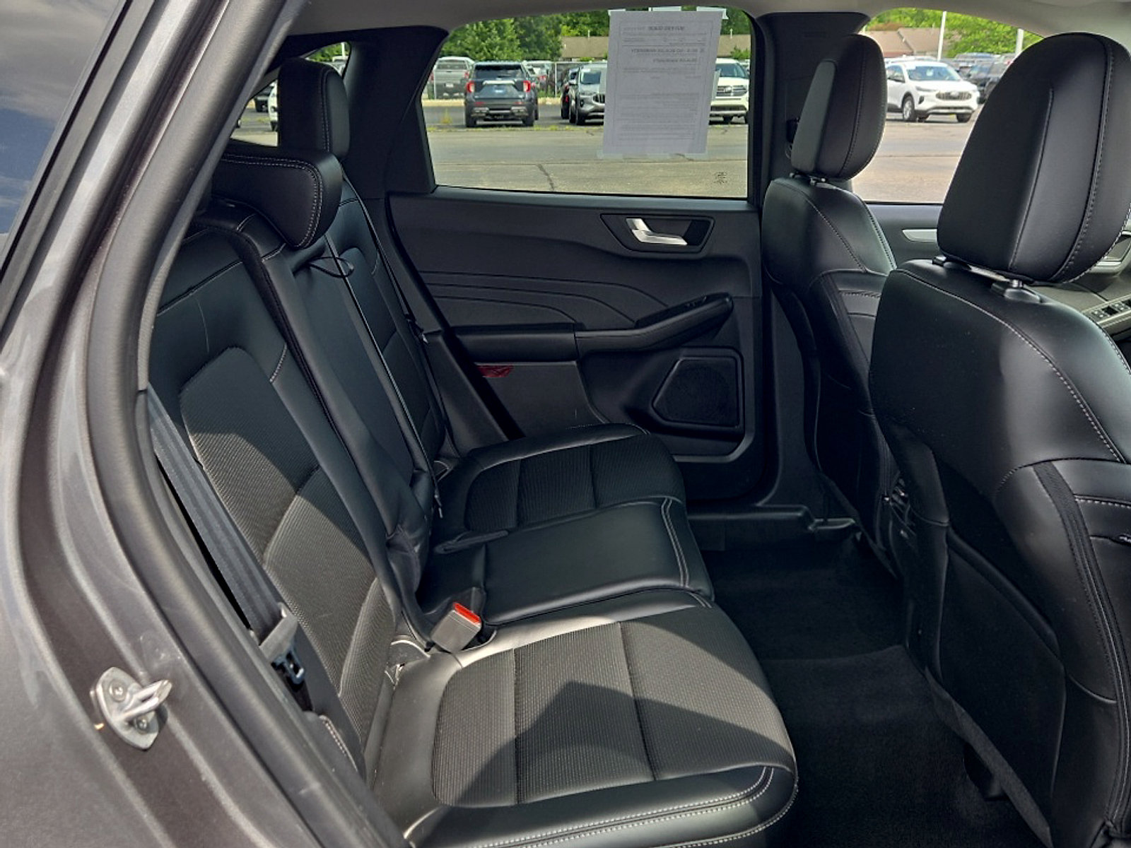 Used 2023 Ford Escape Platinum AWD/4WD image 22