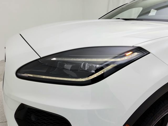 Certified 2024 Jaguar E-PACE R-Dynamic SE AWD/4WD image 29