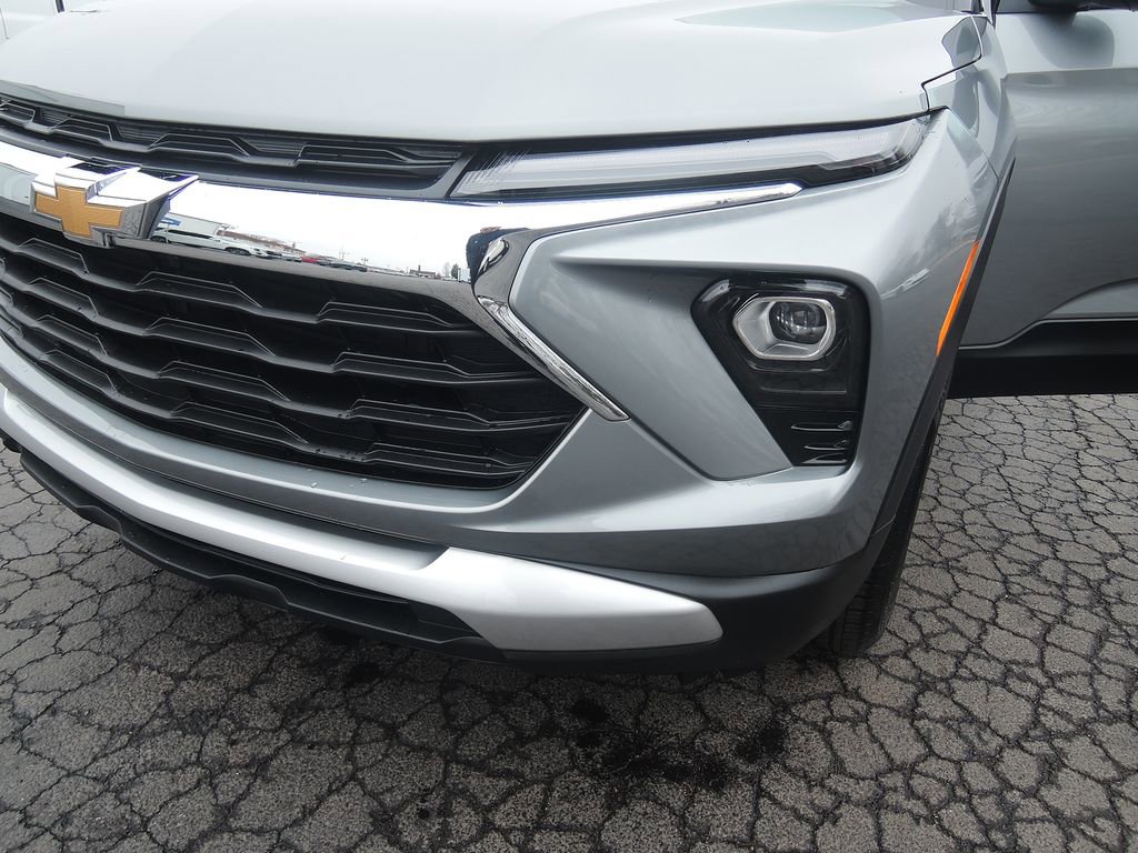 Used 2026 Chevrolet TrailBlazer LT w/ Convenience Package image 39