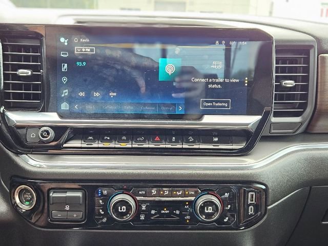 Used 2024 Chevrolet Silverado 1500 High Country w/ Technology Package image 22