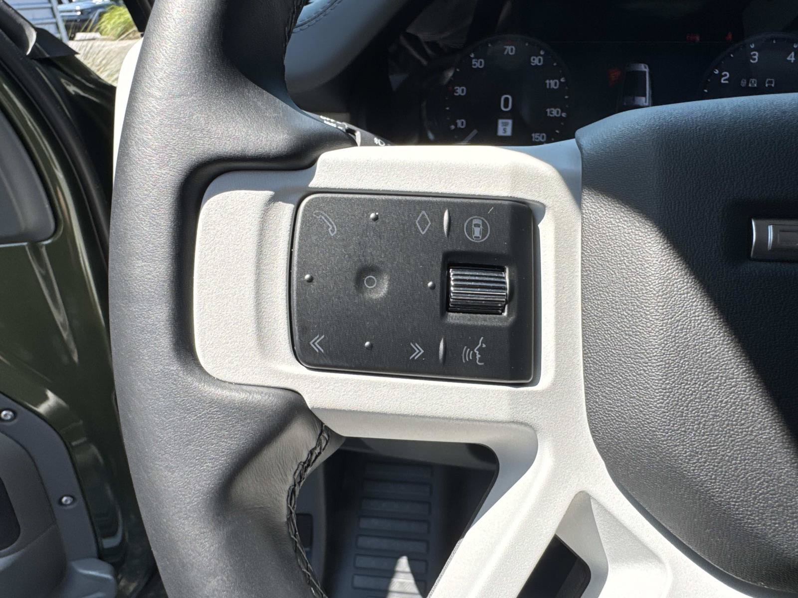 Used 2026 Land Rover Defender 130 S AWD/4WD image 32