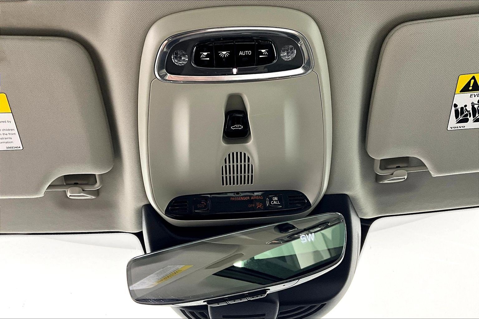 Used 2018 Volvo S90 T5 Momentum w/ Convenience Package AWD/4WD image 34