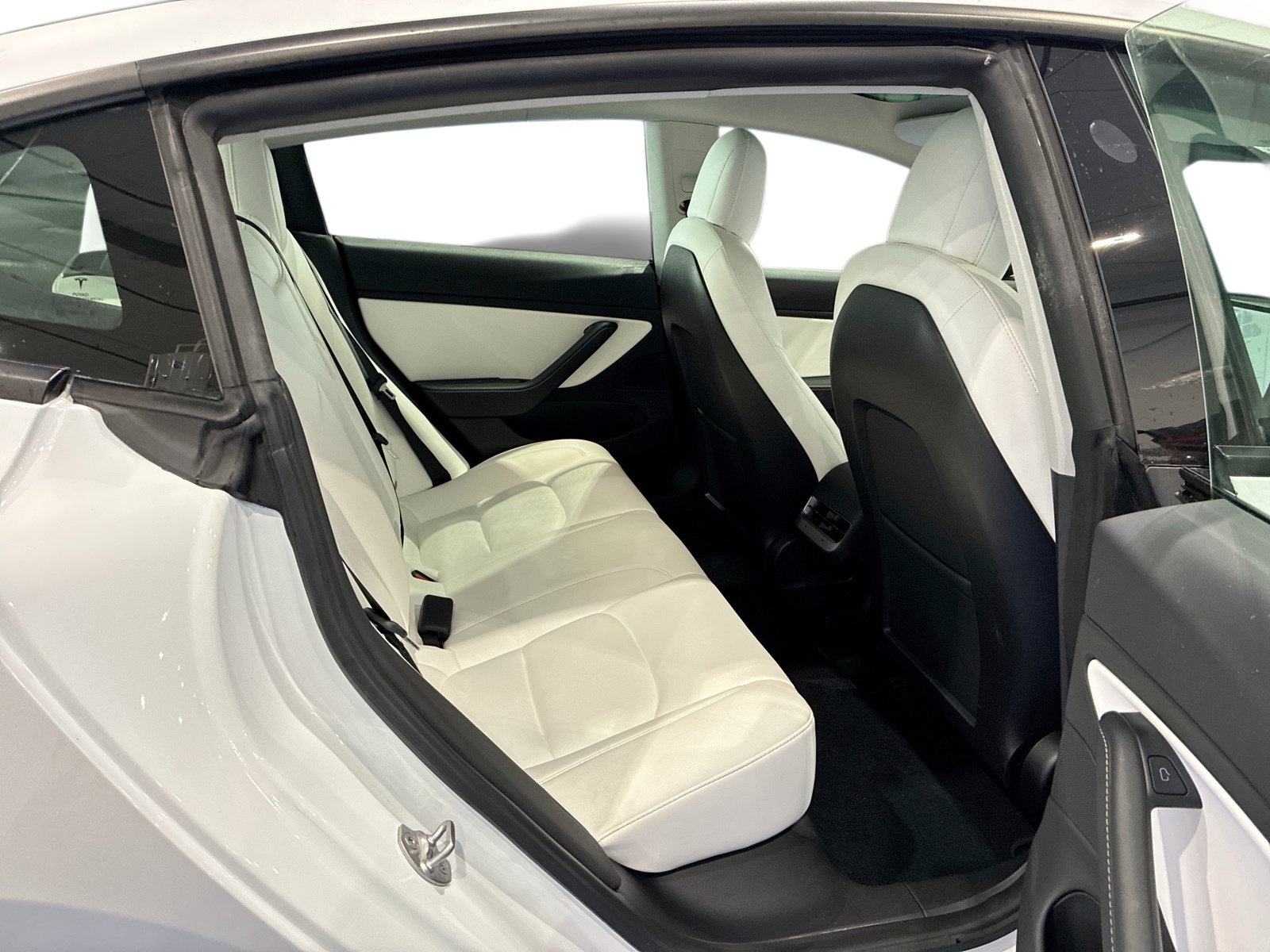 Certified 2021 Tesla Model 3 Long Range AWD/4WD image 11