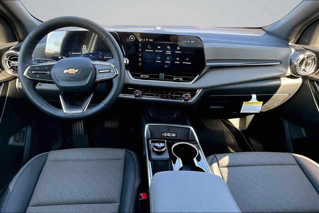 New 2026 Chevrolet Equinox LT w/ Convenience Package II FWD image 5