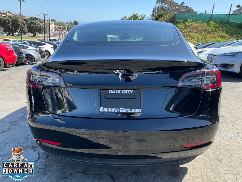 Used 2023 Tesla Model 3 Standard Range image 4