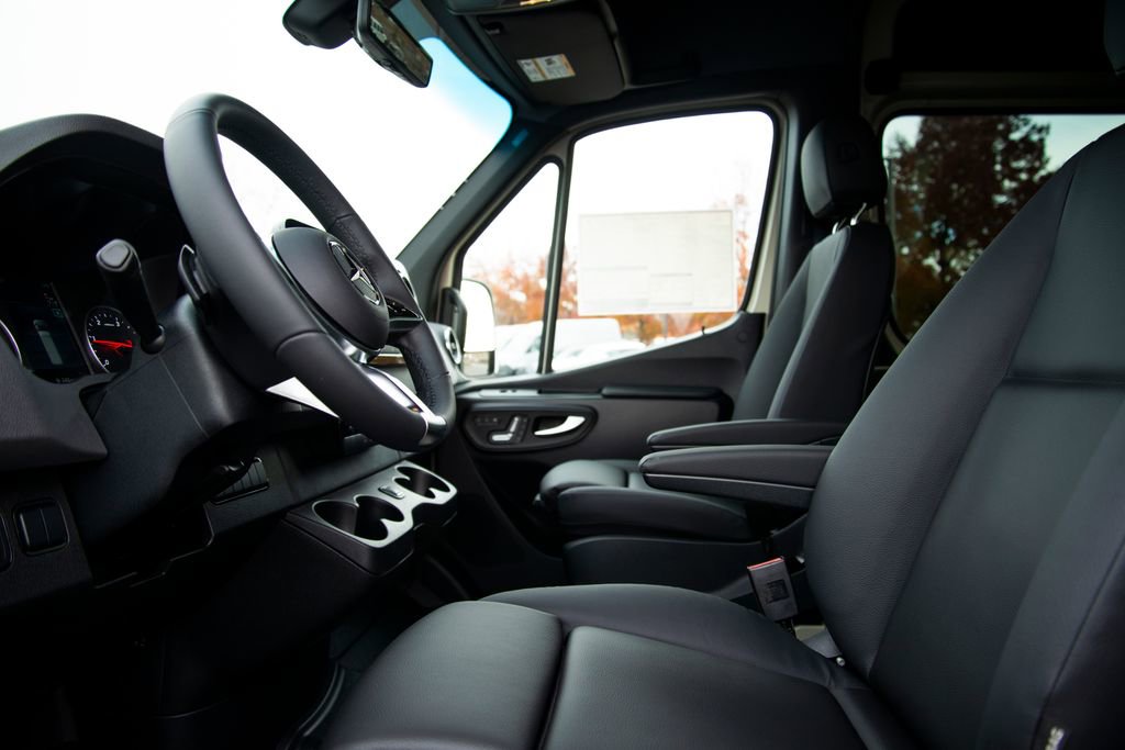 New 2026 Mercedes-Benz Sprinter 2500 image 13
