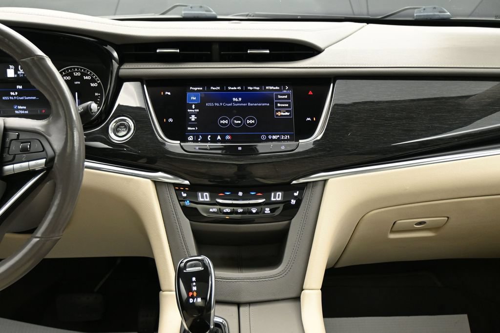 Used 2020 Cadillac XT6 Premium Luxury FWD image 19