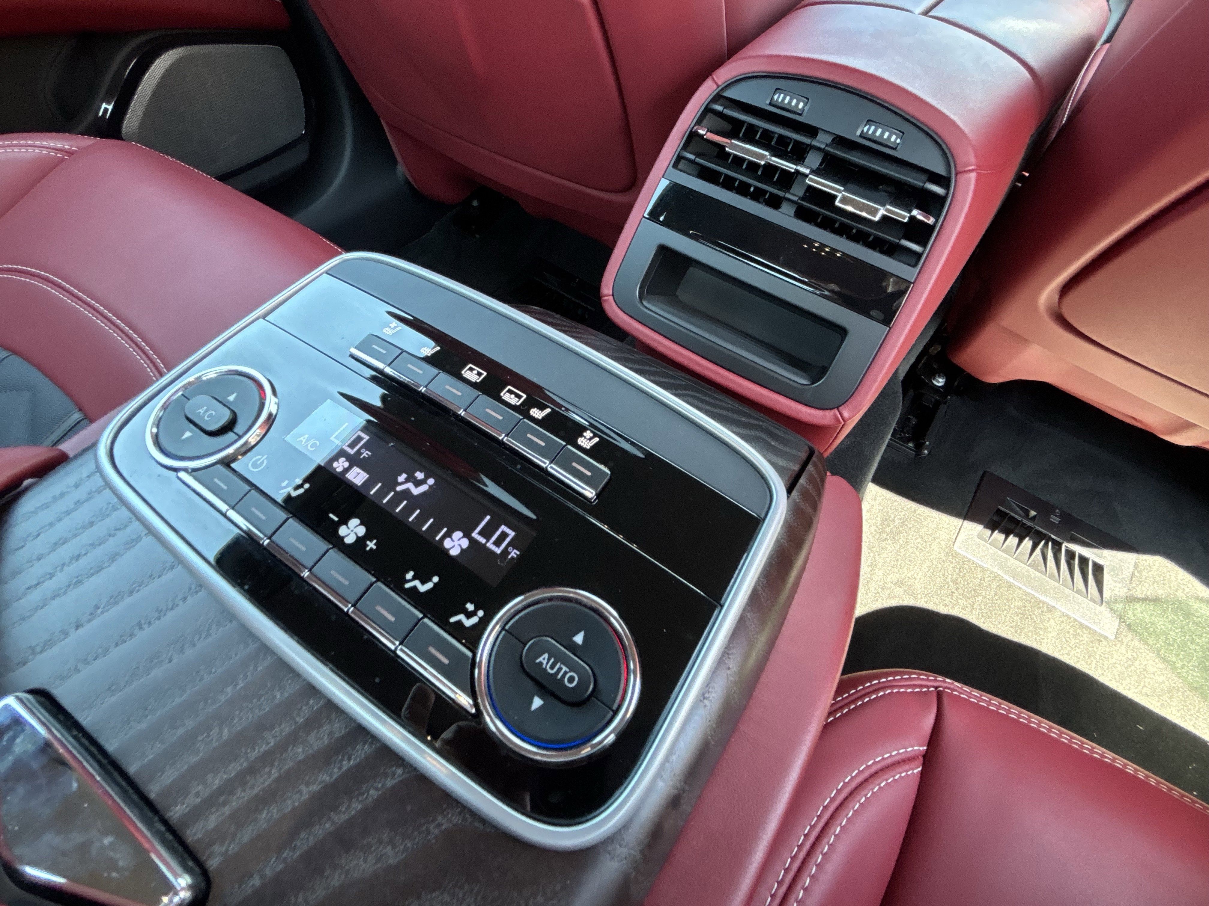 Used 2019 Maserati Quattroporte S GranLusso Q4 AWD/4WD image 40