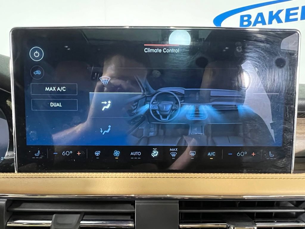 Used 2023 Lincoln Corsair Reserve w/ Equipment Group 201A AWD/4WD image 24