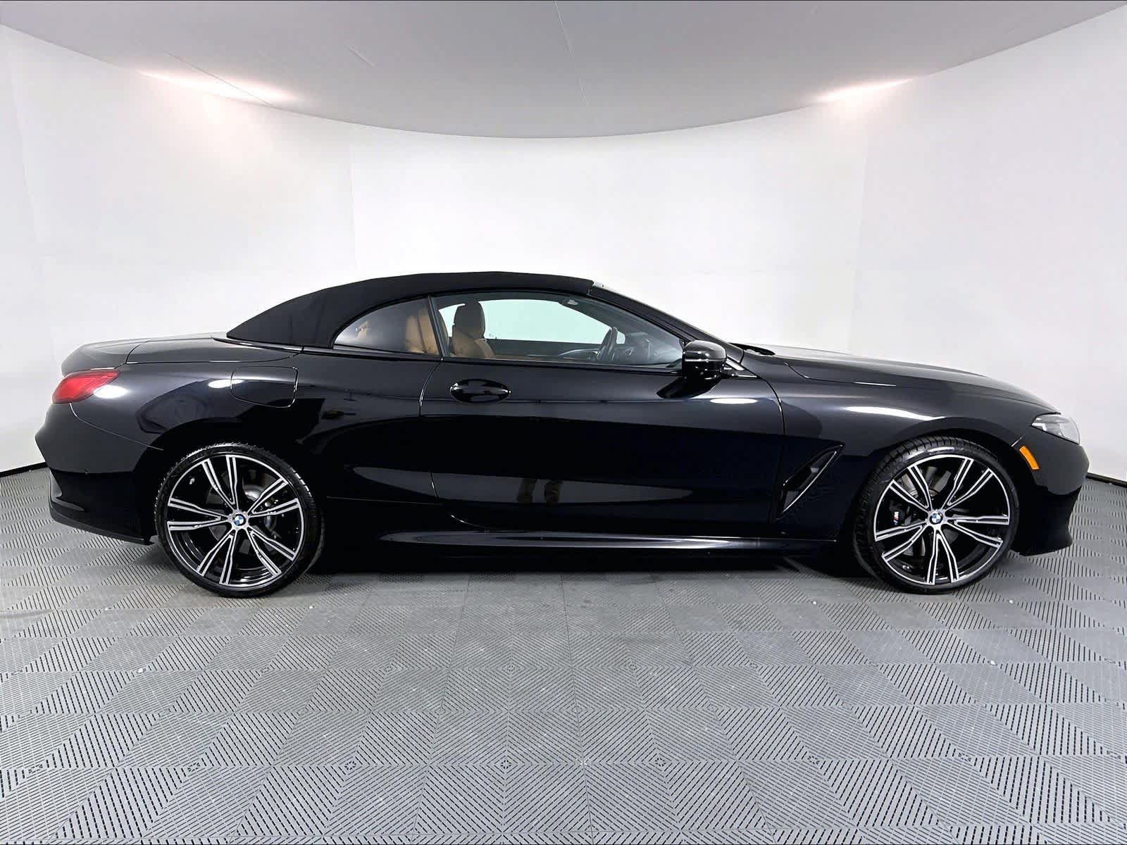 Used 2023 BMW 840i xDrive Convertible AWD/4WD image 8