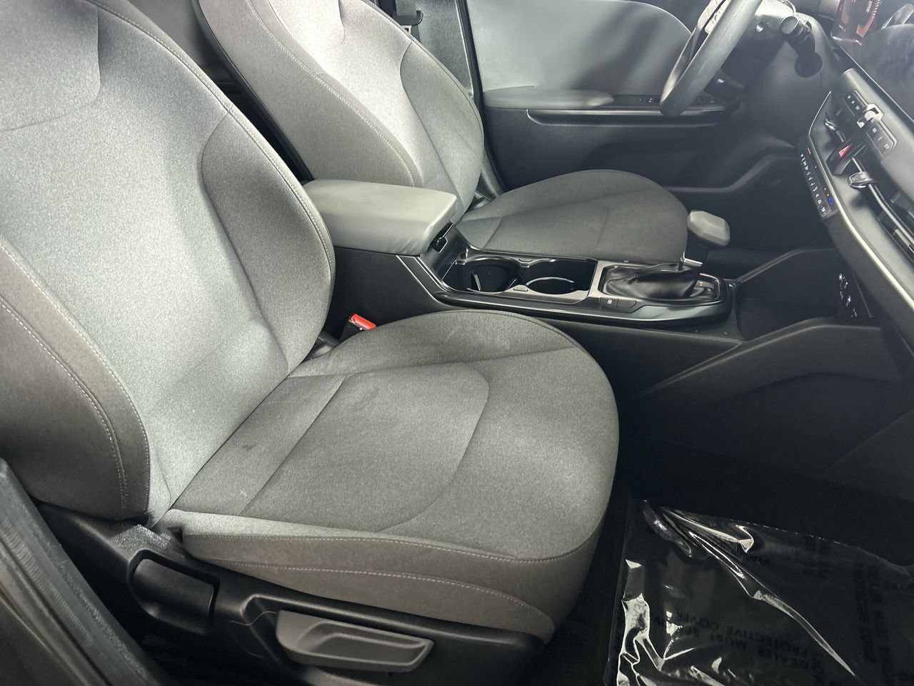 Used 2025 Kia K4 FWD image 25